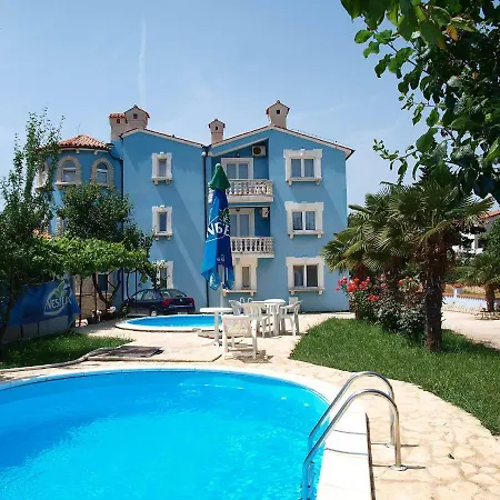 Hilde Blue-2 By Interhome