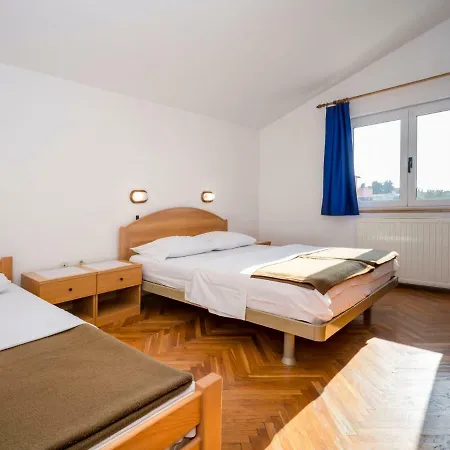 Hilde Blue-2 By Interhome * מדולין